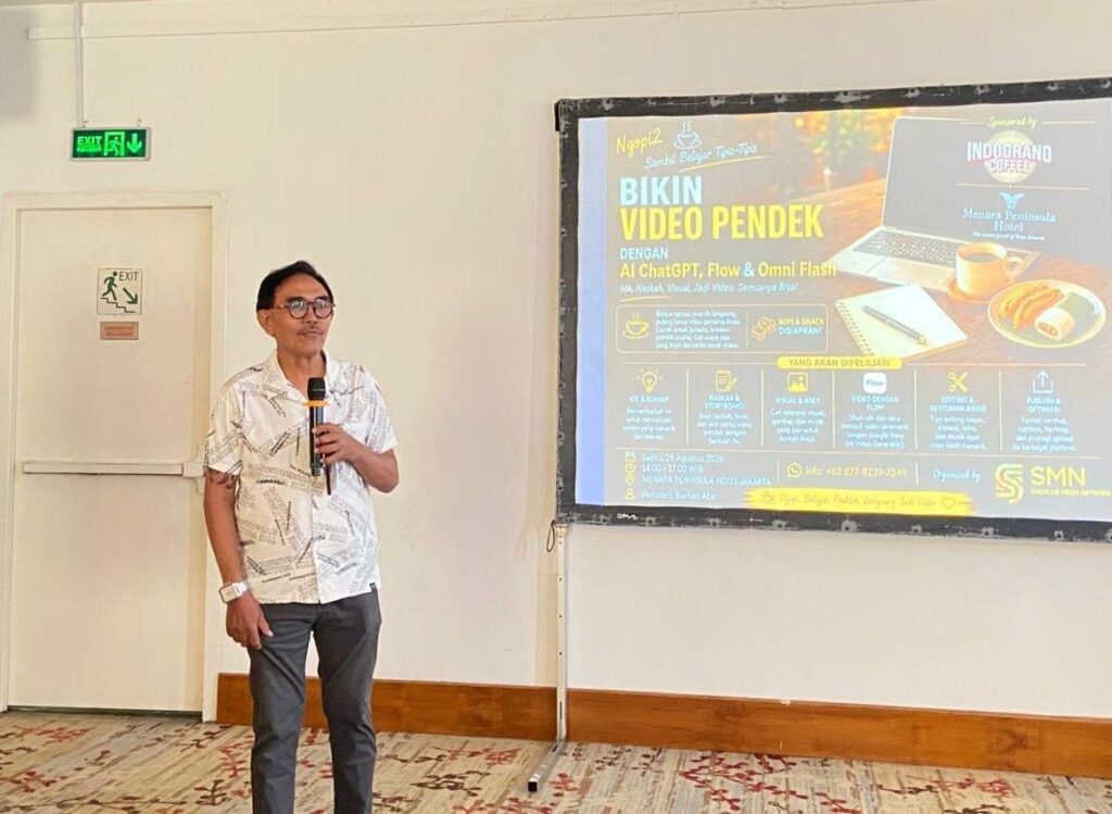 Ketua Umum Sindikasi Media Network (SMN) Arief Suharto saat memberikan sambutan dalam pelatihan pembuatan video pendek berbasis artificial intelligence (AI) di Menara Peninsula, Jakarta Barat. (Foto: Dok. SMN)