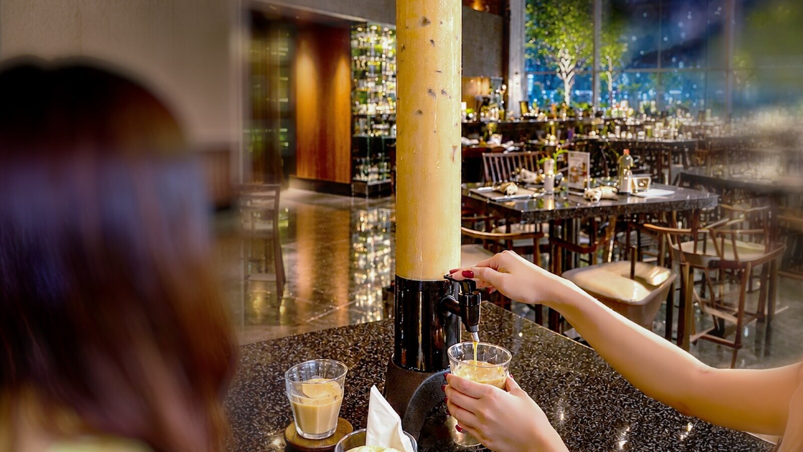 Rekomendasi Tempat Ngopi di Jakarta Selatan: Coffee Tower Selection Manhattan Hotel Jakarta