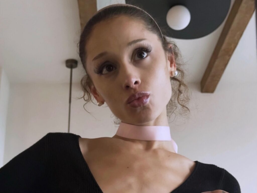 Ariana Grande Ambil Jeda dari Publik - sumber foto instagram/arianagrande