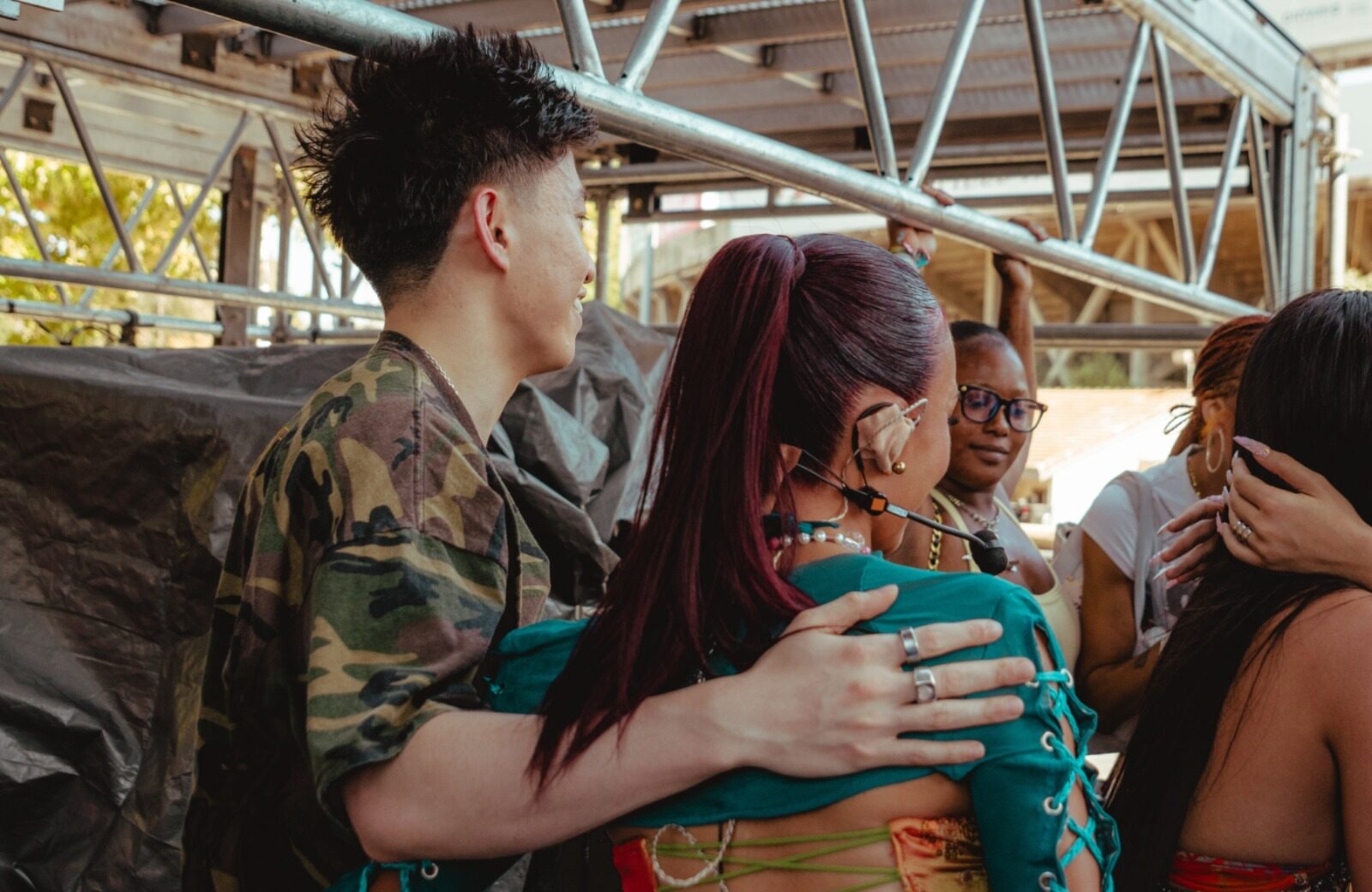 Rich Brian dan Esther Geraldine no na Pacaran Gak Sih? Foto Bareng di Head in the Clouds Bikin Warganet Penasaran