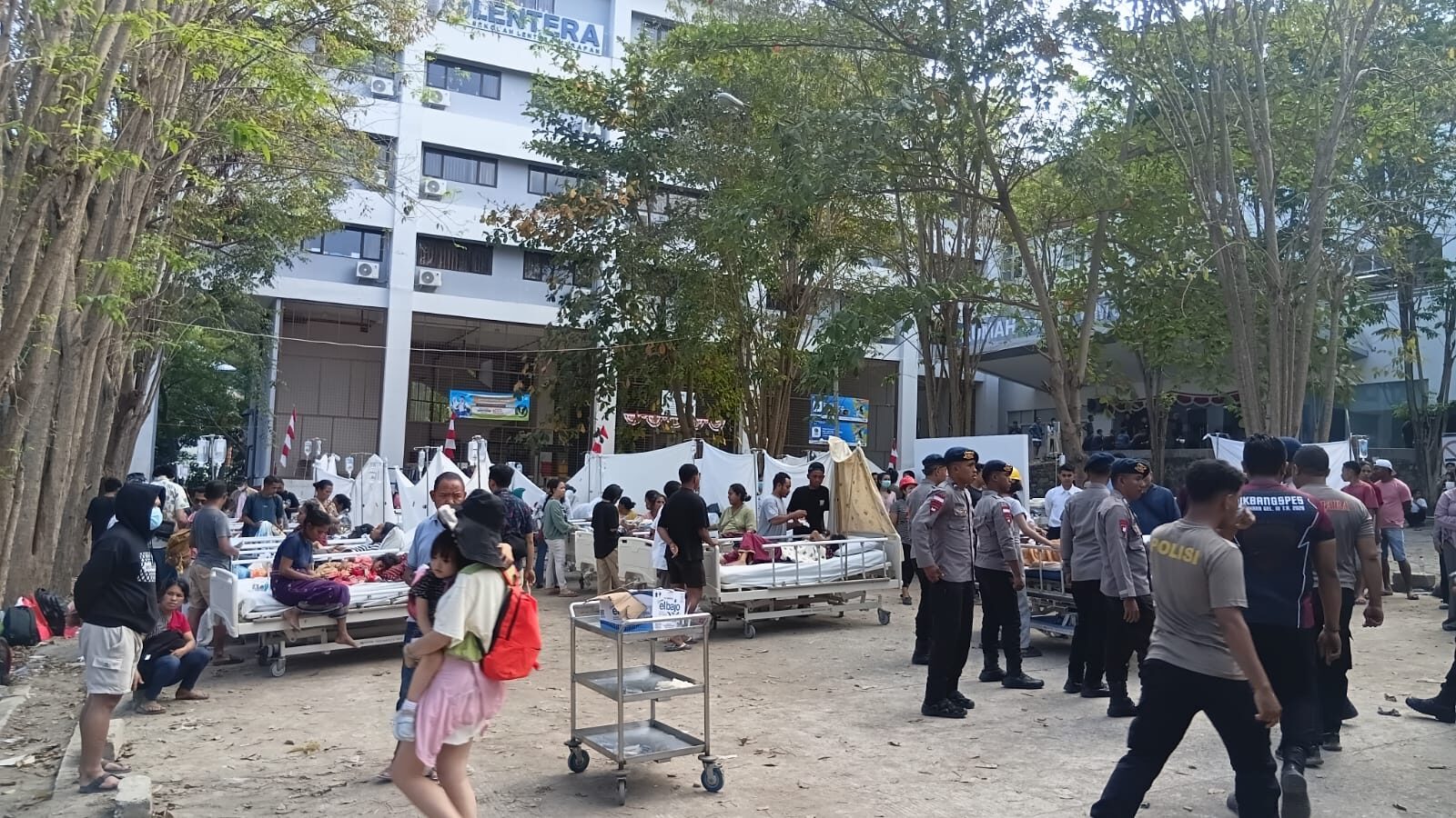 Kemenpar dan BPOLBF Pastikan Keselamatan Wisatawan dan Identifikasi Dampak Sektor Pariwisata Pasca-Gempa M 7,7 Flores