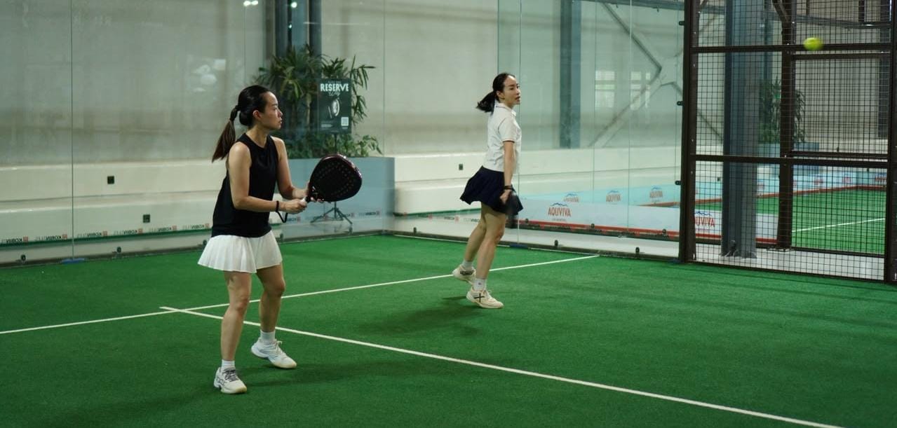 Fun Padel di ARTOTEL Grand Prima Surabaya. Foto: istimewa 