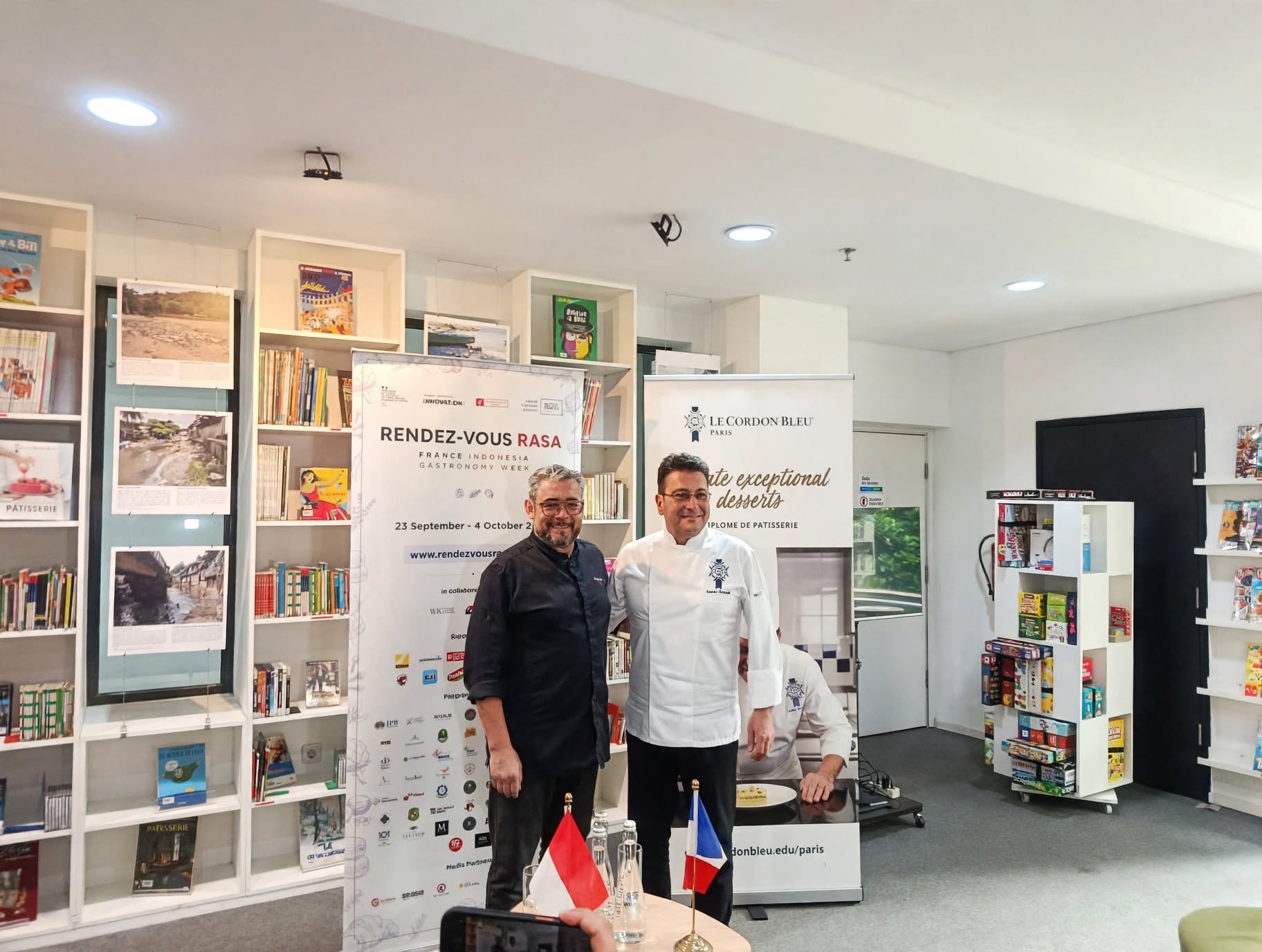 Chef Stephane Carrade dan Chef Fabrice Danniel dalam acara rendezvous rasa 2026