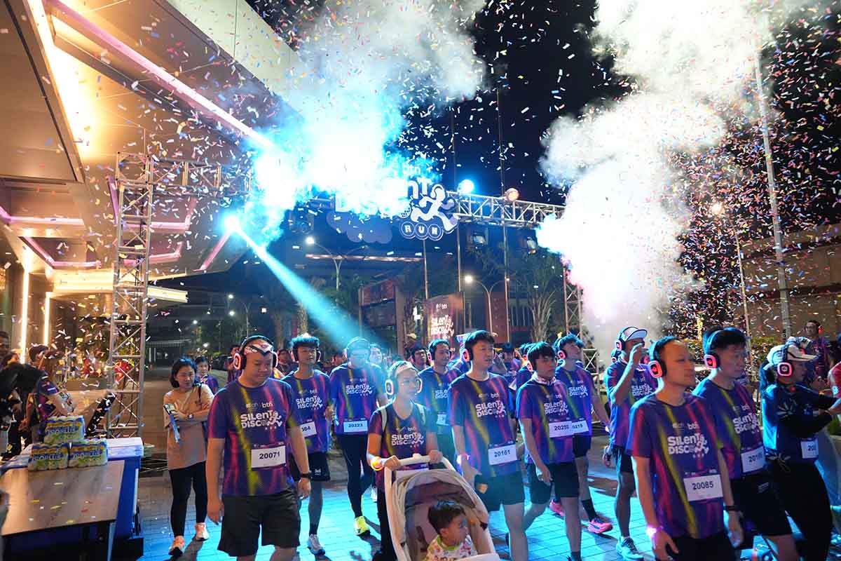 Aloft x BTN Silent Disco Run: Lari 5K di Surabaya yang Ditemani DJ di Atas Raptor