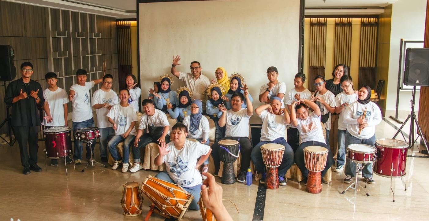 Dari Lukisan hingga Shibori, Karya Anak Down Syndrome Hadir di ARTOTEL Suites Aquila