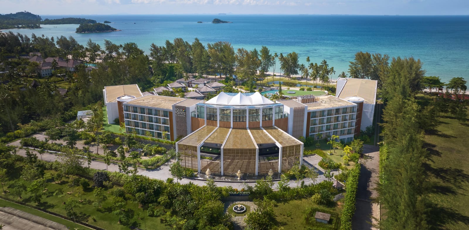 Mau Workation dengan Suasana Pantai? Intip Pengalaman Menginap di Lagoi Bay