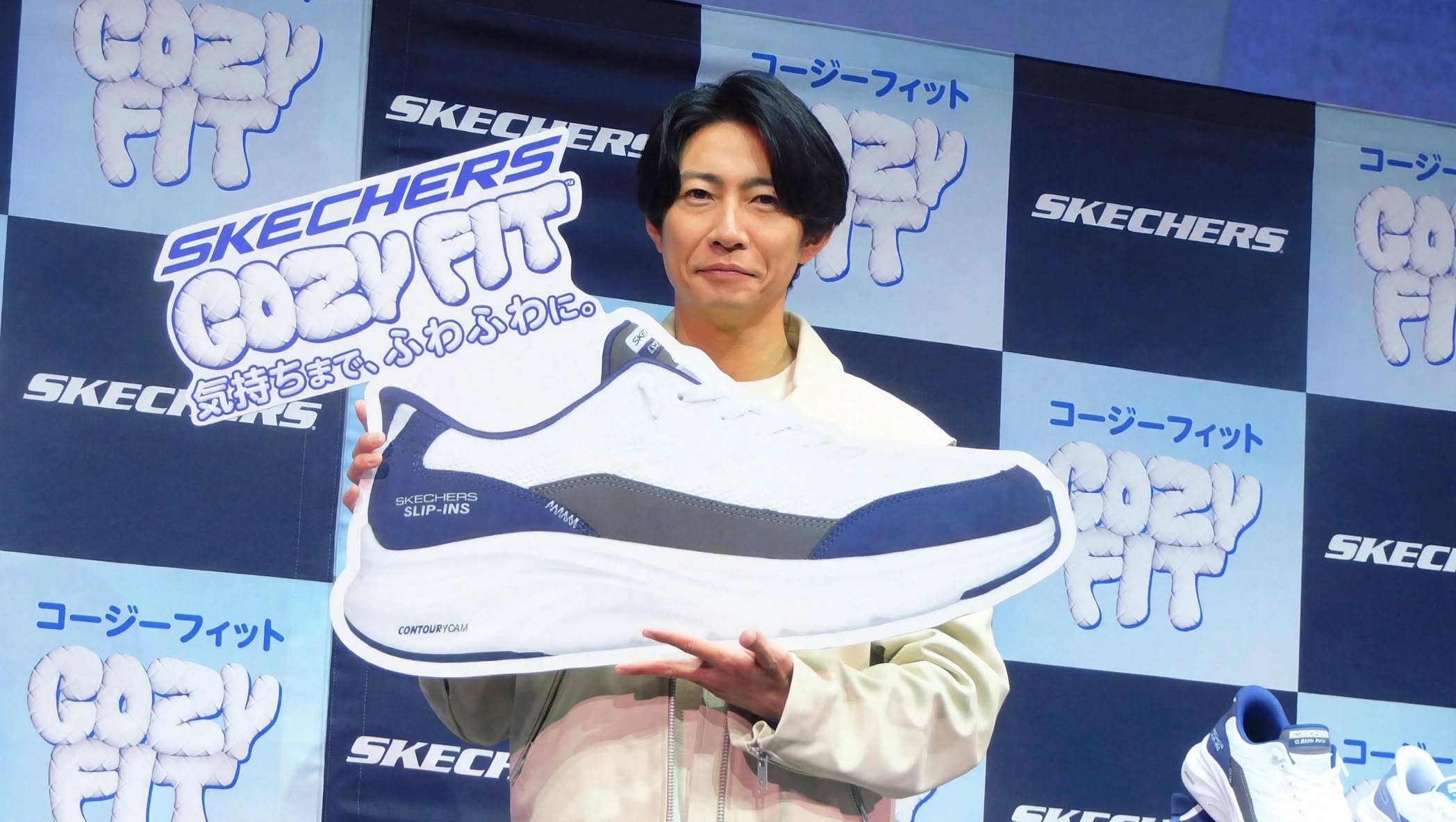 Masaki Aiba Jadi Duta Skechers, Sandal Cozy Fit Bikin Eks Member Arashi Ini Jatuh Hati