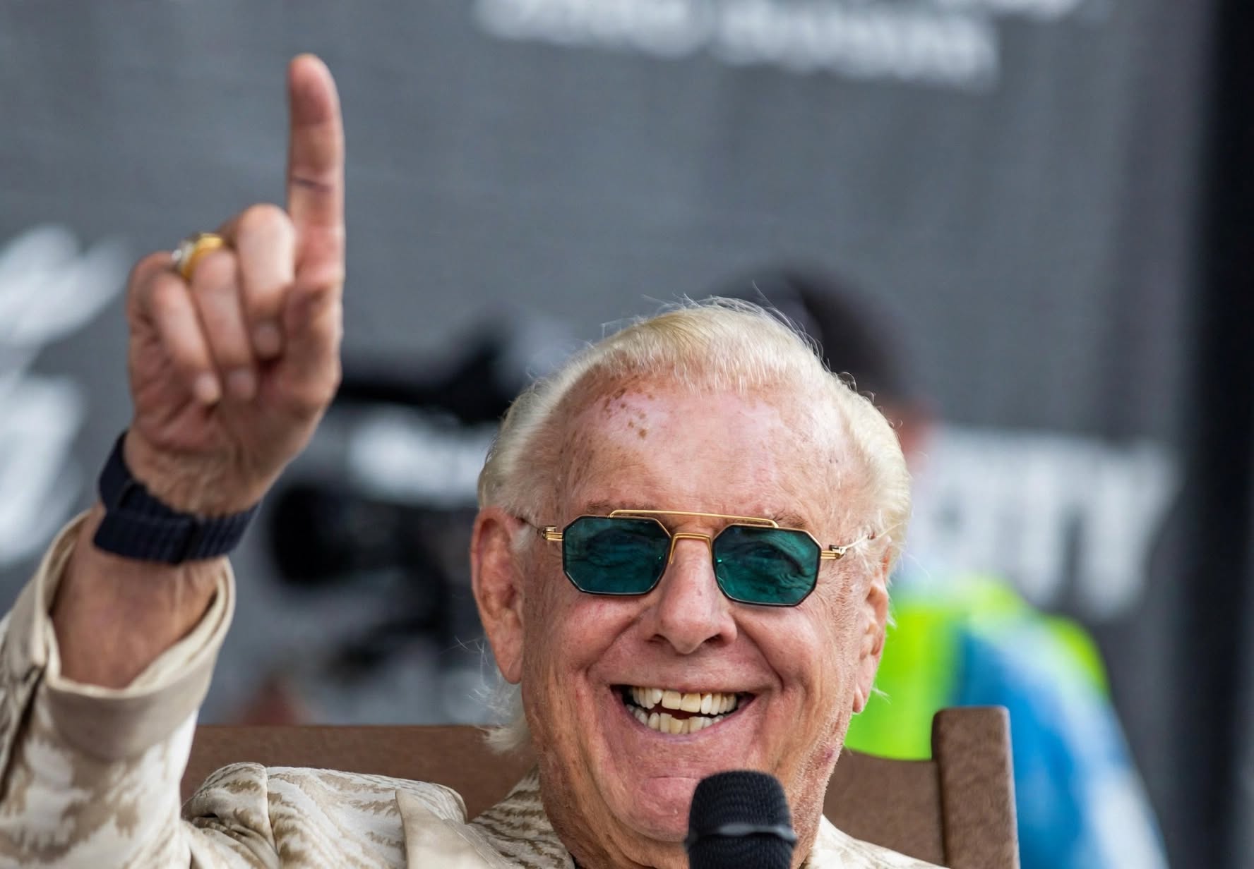 Ric Flair Unggah Foto dari Rumah Sakit, Fokus Pemulihan dan Minta Maaf soal Unggahan Facebook